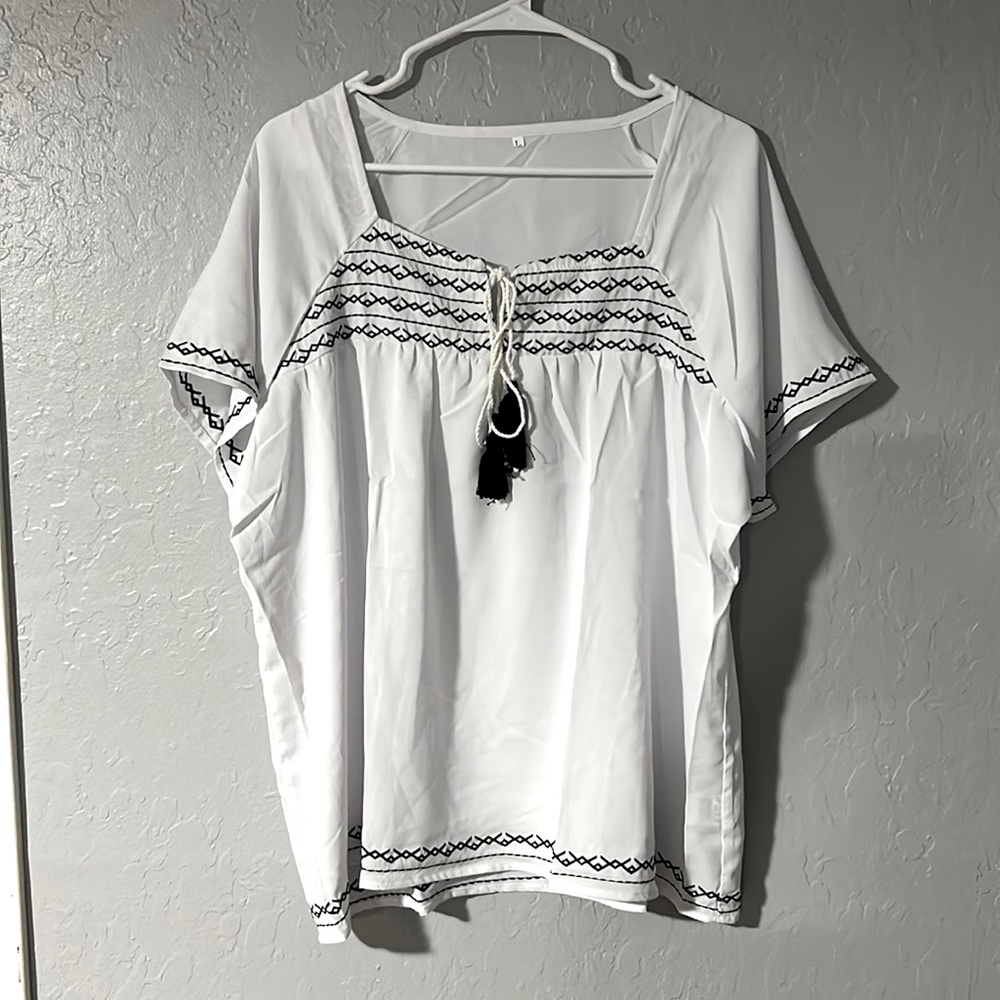 NWOT PetalLush Embroidered Blouse